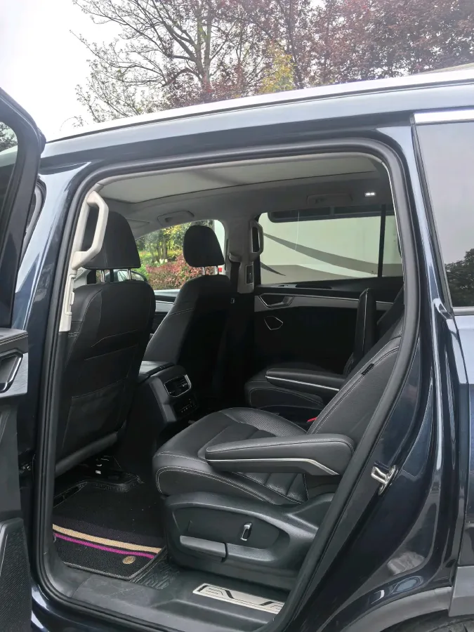 2021 Volkswagen Talagon 2.0T 220HP L4 7DCT,autocango,china used car exporter,china ev exporter,chinese used car exporter,chinese used ev exporter