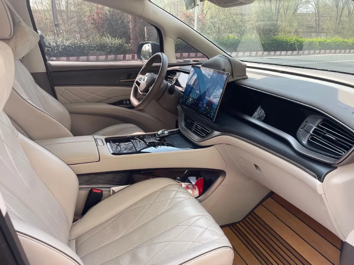 2024 Denza D9 1.5T 139HP L4 E-CVT PHEV 40KWH,autocango,china used car exporter,china ev exporter,chinese used car exporter,chinese used ev exporter