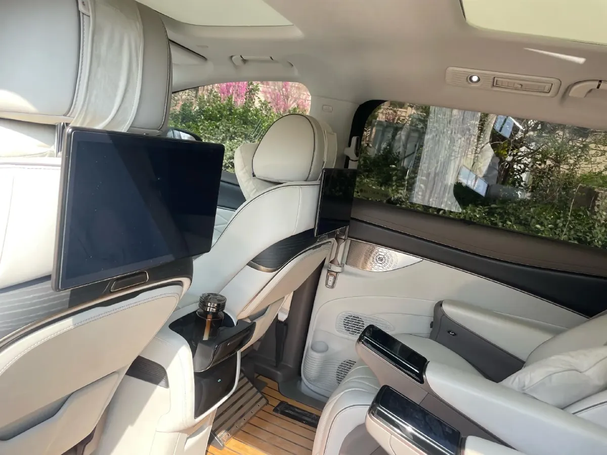 2024 Denza D9 1.5T 139HP L4 E-CVT PHEV 40KWH,autocango,china used car exporter,china ev exporter,chinese used car exporter,chinese used ev exporter