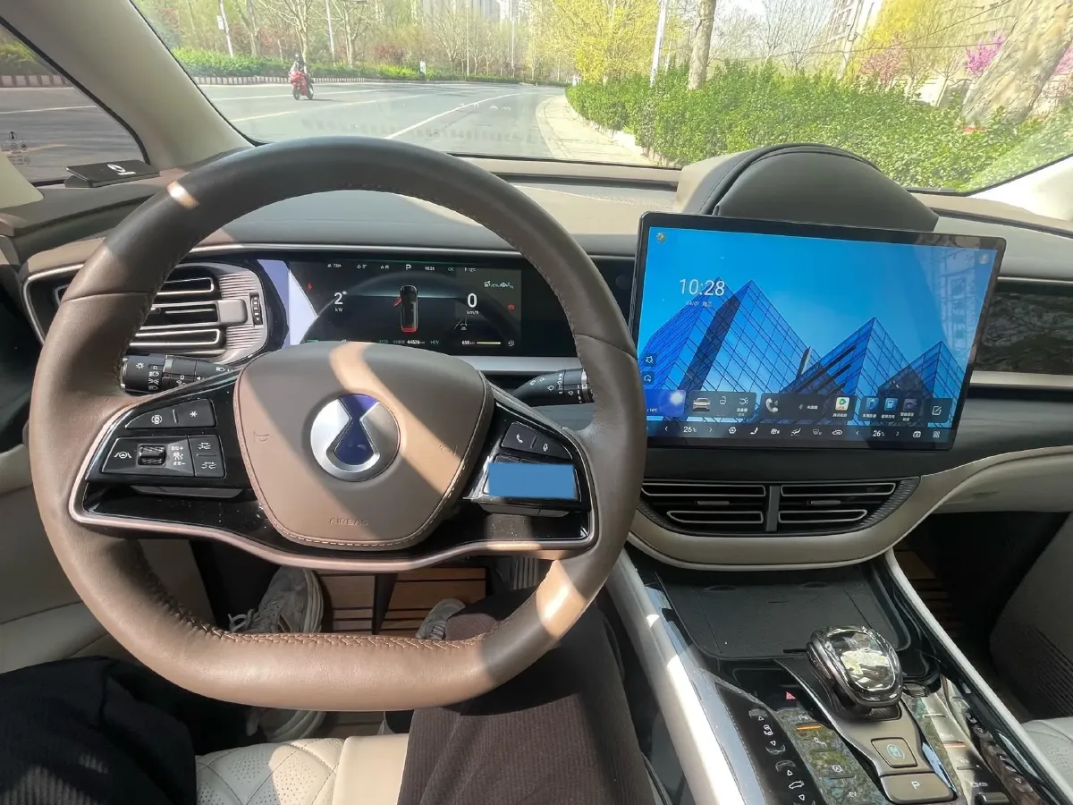 2024 Denza D9 1.5T 139HP L4 E-CVT PHEV 40KWH,autocango,china used car exporter,china ev exporter,chinese used car exporter,chinese used ev exporter