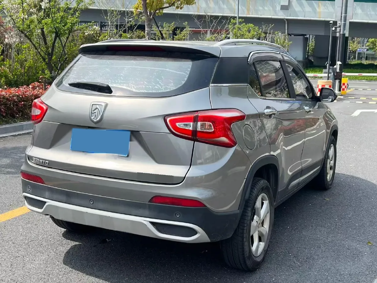 2017 BaoJun 510 1.5L 112HP L4 6MT,autocango,china used car exporter,china ev exporter,chinese used car exporter,chinese used ev exporter