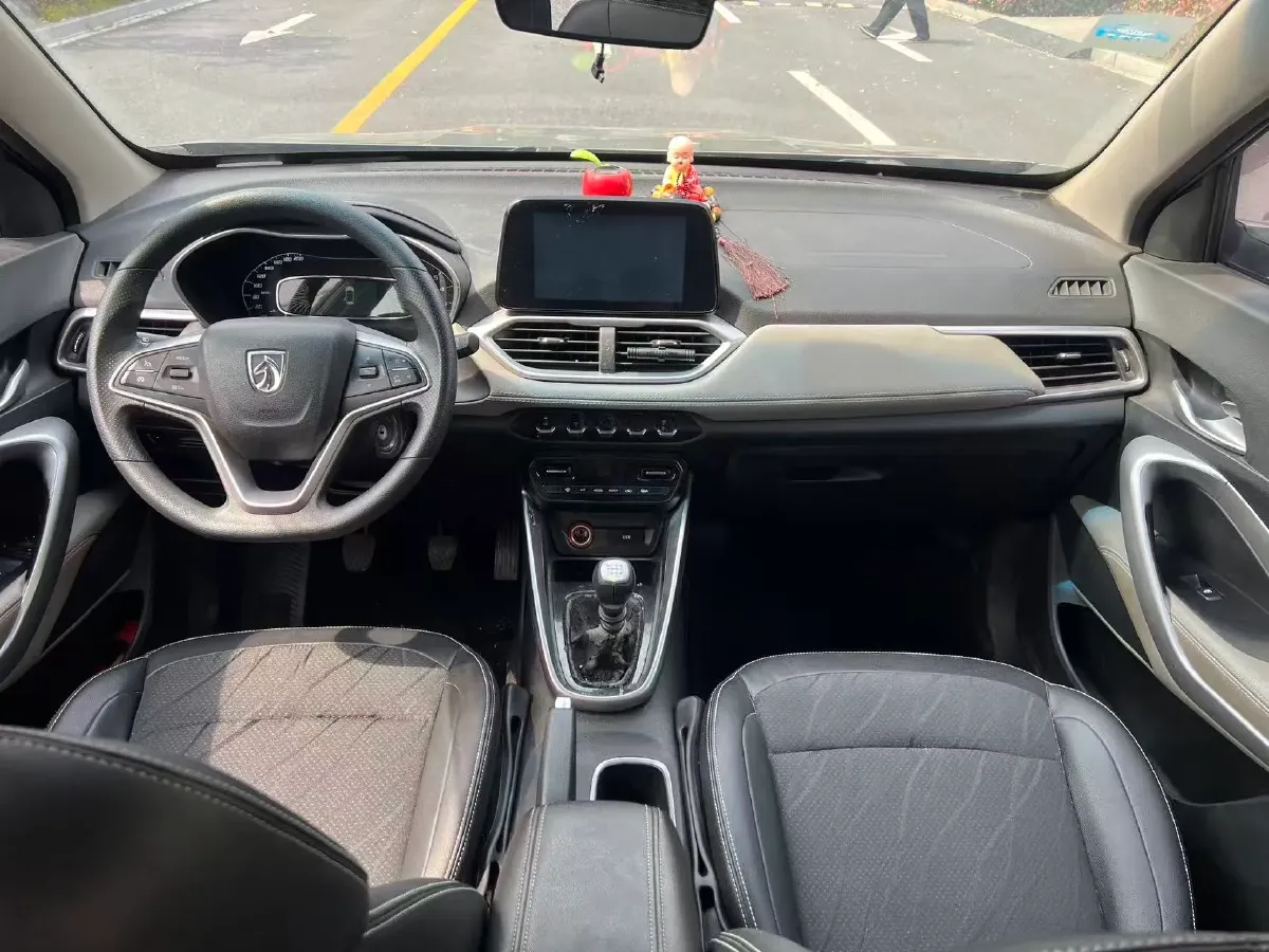 2017 BaoJun 510 1.5L 112HP L4 6MT,autocango,china used car exporter,china ev exporter,chinese used car exporter,chinese used ev exporter