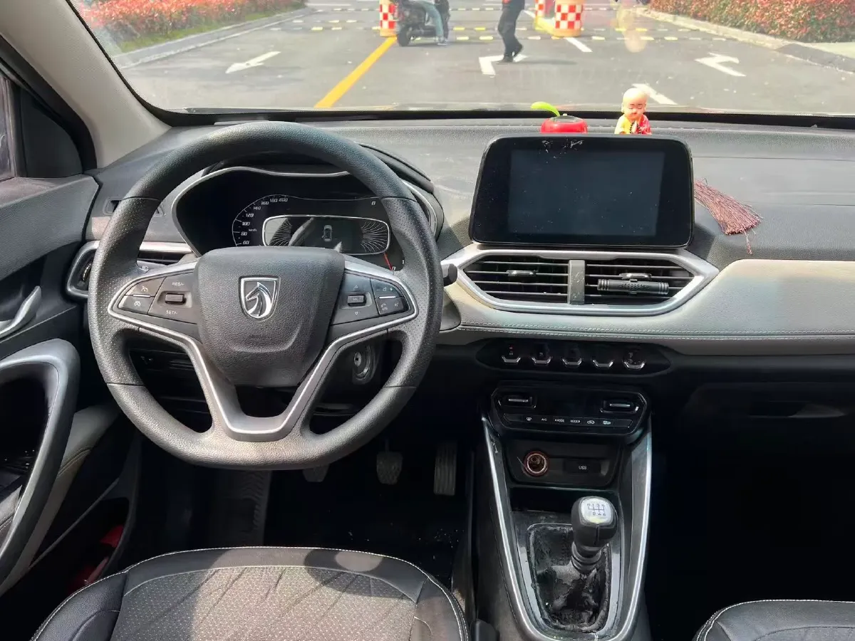 2017 BaoJun 510 1.5L 112HP L4 6MT,autocango,china used car exporter,china ev exporter,chinese used car exporter,chinese used ev exporter