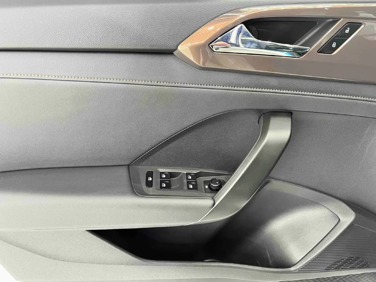 2022 Volkswagen Tharu 1.4T 150HP L4 7DCT,autocango,china used car exporter,china ev exporter,chinese used car exporter,chinese used ev exporter