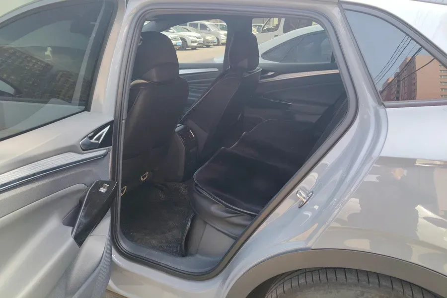 2024 Volkswagen ID.4 Crozz BEV 55.7KWH,autocango,china used car exporter,china ev exporter,chinese used car exporter,chinese used ev exporter