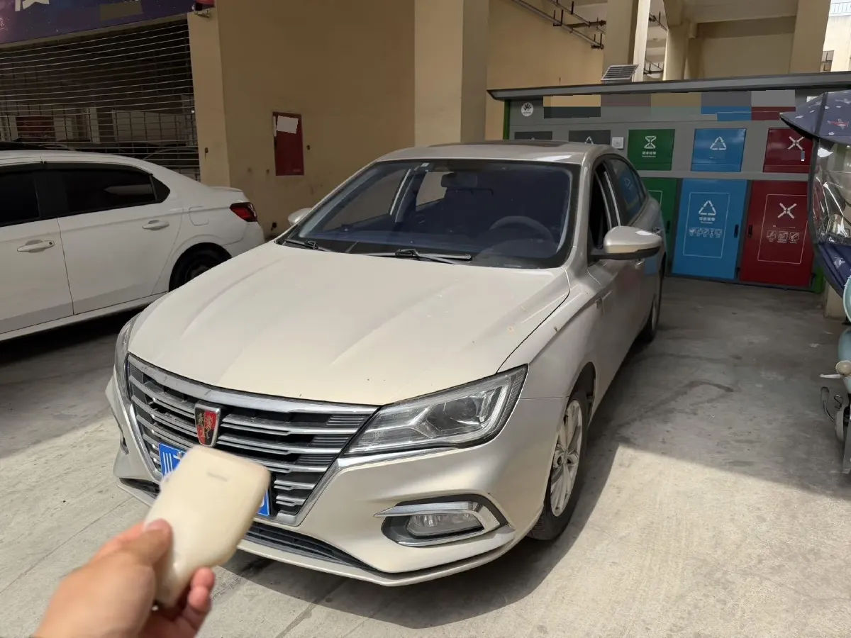 2019 Roewe i5 1.5L 120HP L4 CVT,autocango,china used car exporter,china ev exporter,chinese used car exporter,chinese used ev exporter