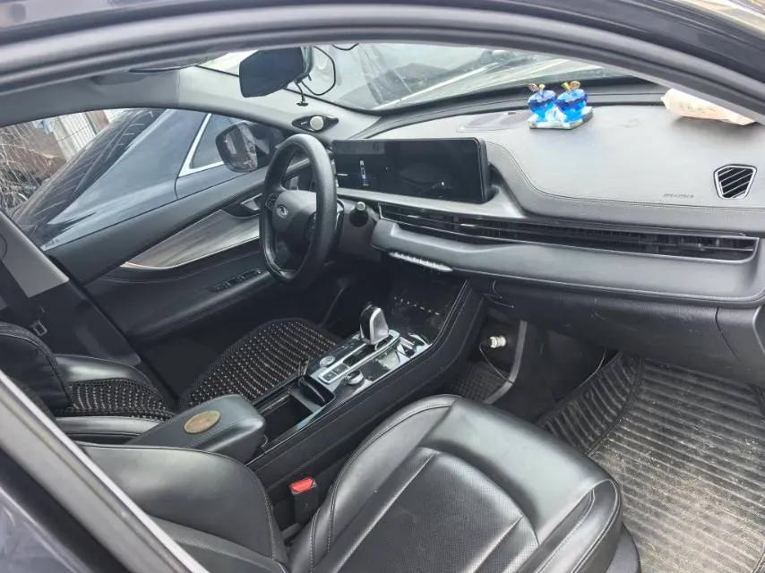 2021 Chery Tiggo 8 Plus 1.6T 197HP L4 7DCT,autocango,china used car exporter,china ev exporter,chinese used car exporter,chinese used ev exporter