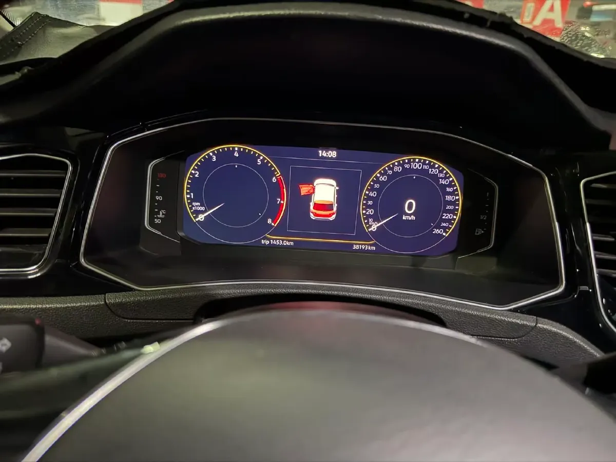 2021 Volkswagen T-Roc 1.4T 150HP L4 7DCT,autocango,china used car exporter,china ev exporter,chinese used car exporter,chinese used ev exporter