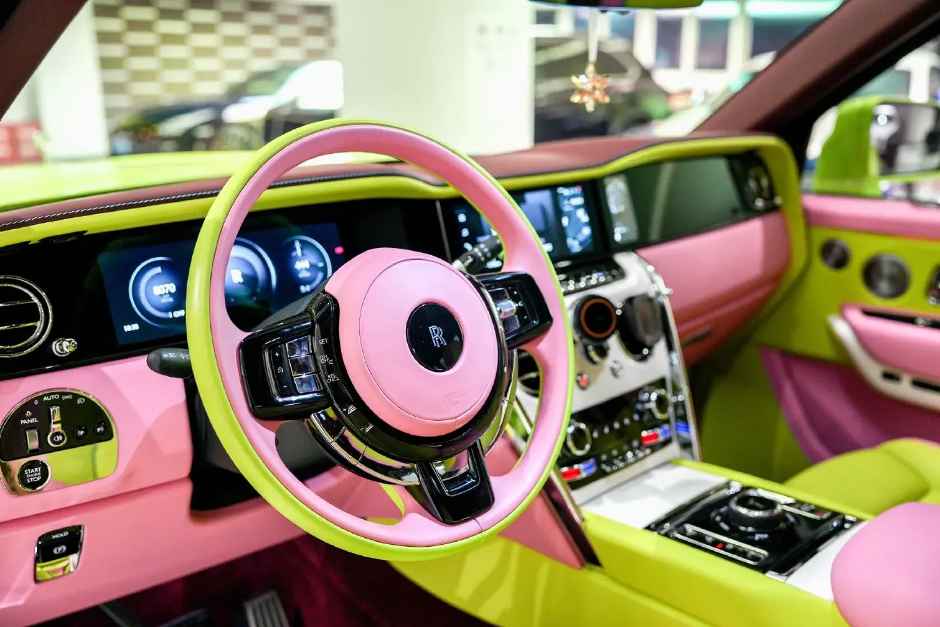 2024 Rolls-Royce Cullinan 6.7T 571HP V12 8AT,autocango,china used car exporter,china ev exporter,chinese used car exporter,chinese used ev exporter