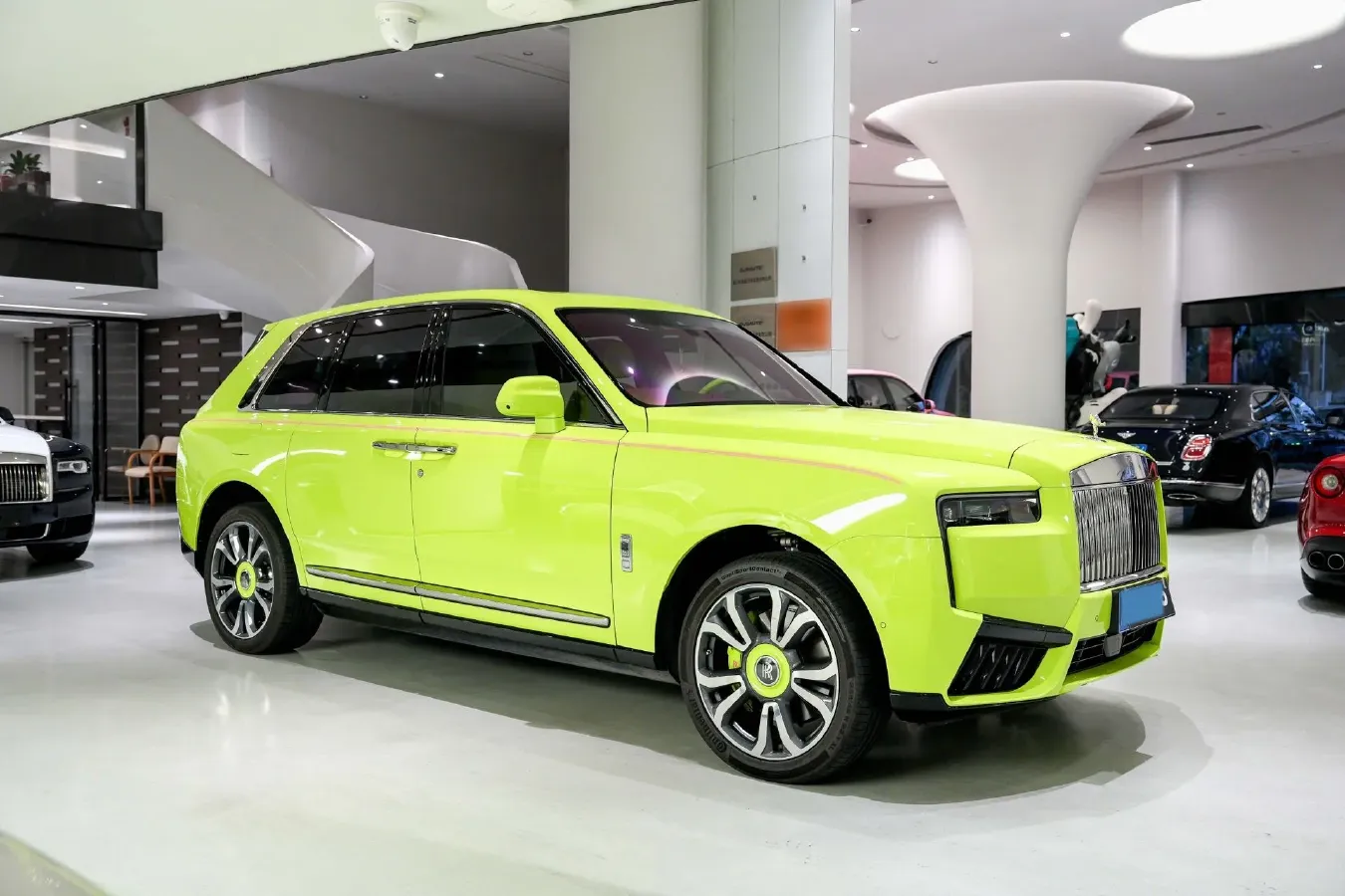 2024 Rolls-Royce Cullinan 6.7T 571HP V12 8AT,autocango,china used car exporter,china ev exporter,chinese used car exporter,chinese used ev exporter