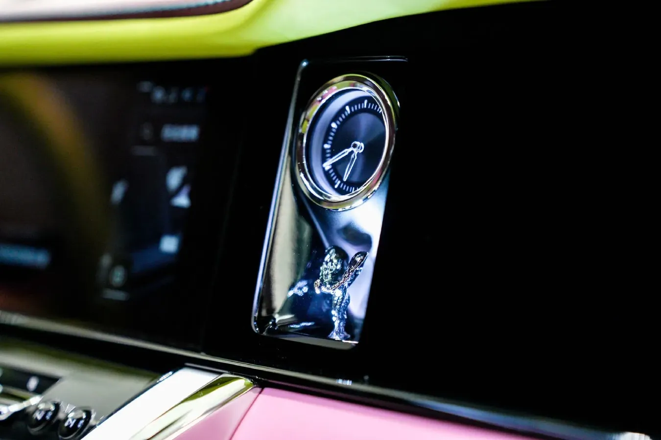 2024 Rolls-Royce Cullinan 6.7T 571HP V12 8AT,autocango,china used car exporter,china ev exporter,chinese used car exporter,chinese used ev exporter