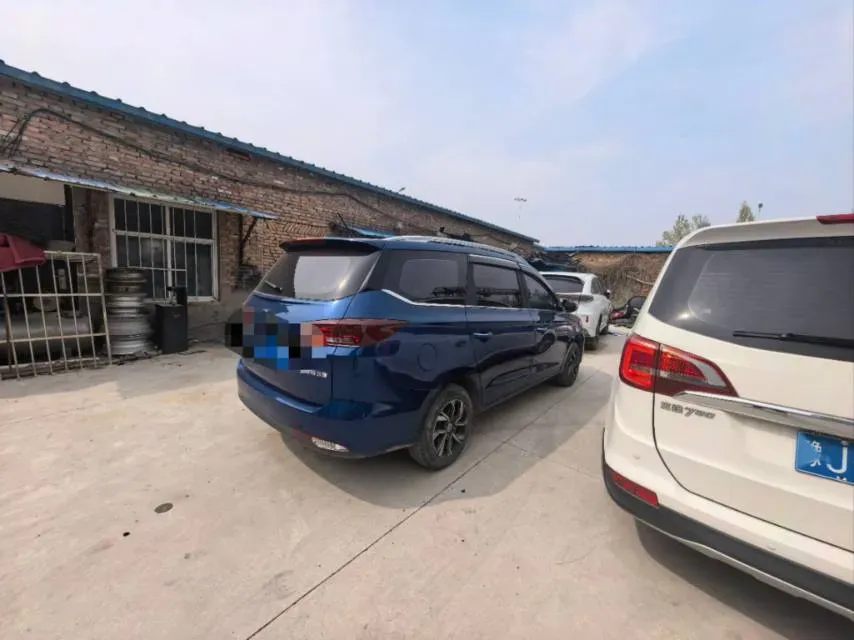 2018 BaoJun 530 1.5T 150HP L4 6MT,autocango,china used car exporter,china ev exporter,chinese used car exporter,chinese used ev exporter
