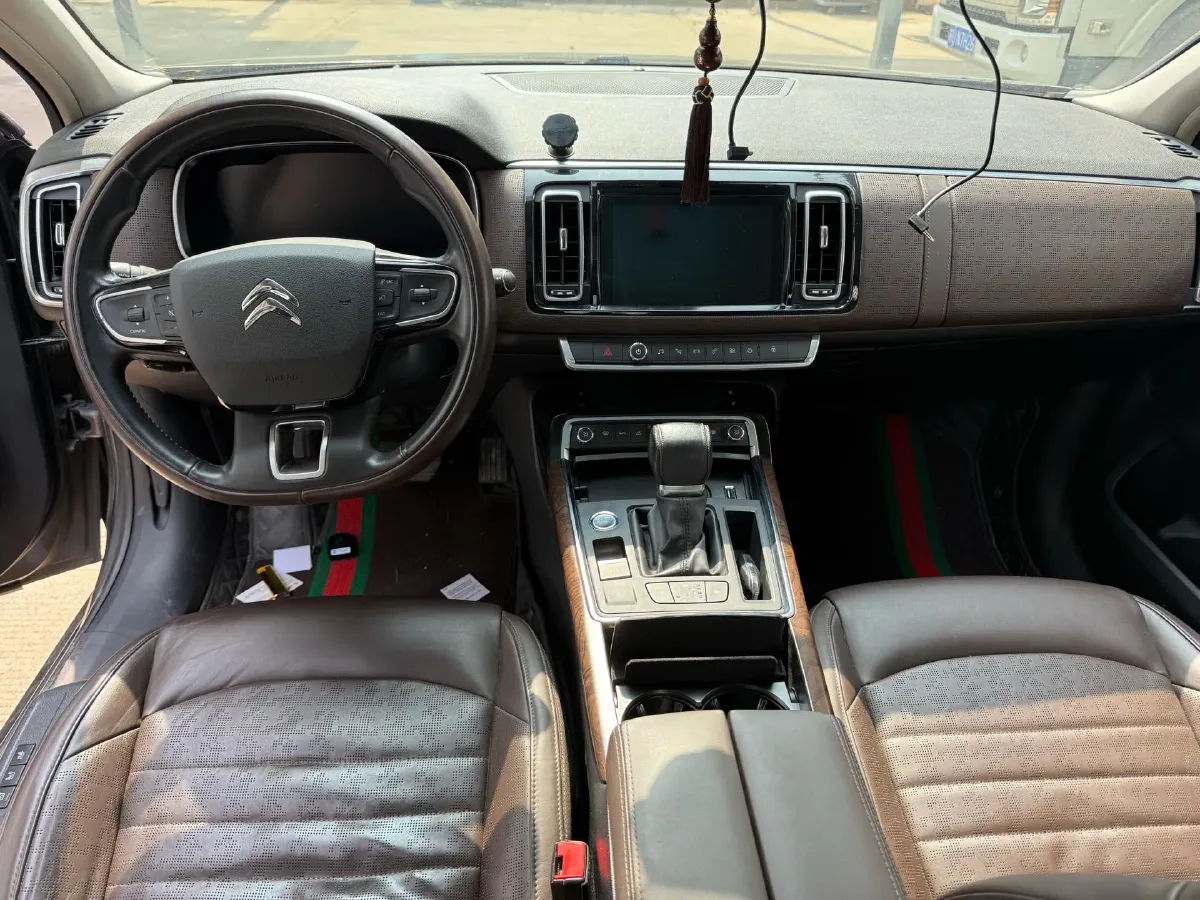 2017 Citroen C6 1.8T 204HP L4 6AT,autocango,china used car exporter,china ev exporter,chinese used car exporter,chinese used ev exporter