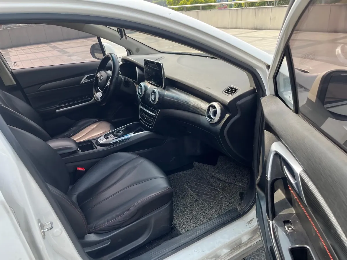 2018 BeiJing Auto EU5 BEV 53.66KWH,autocango,china used car exporter,china ev exporter,chinese used car exporter,chinese used ev exporter