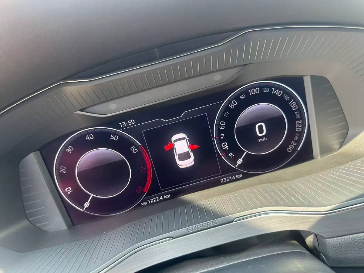 2022 Skoda Superb 1.4T 150HP L4 7DCT,autocango,china used car exporter,china ev exporter,chinese used car exporter,chinese used ev exporter