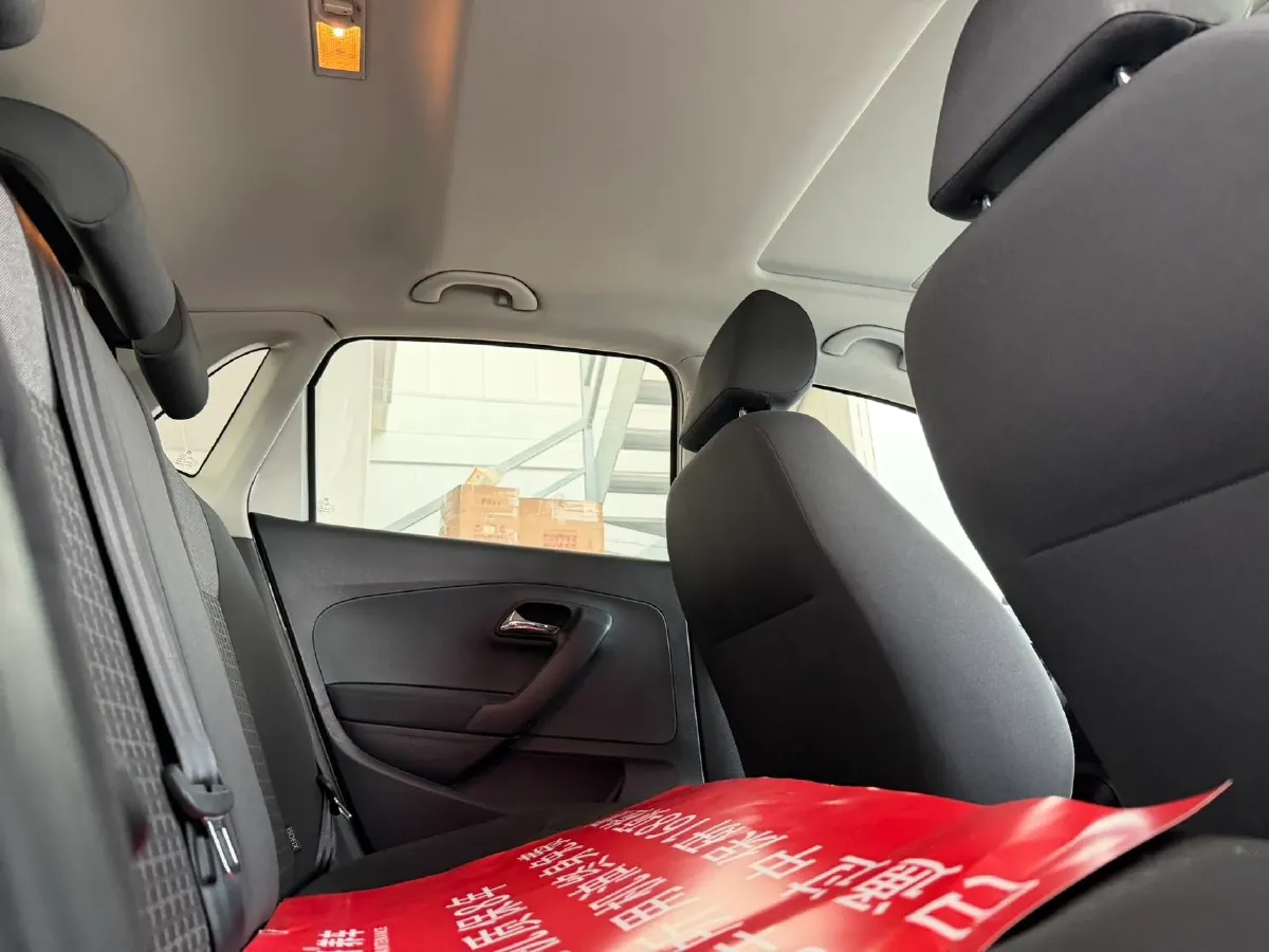 2016 Volkswagen Polo 1.6L 110HP L4 6AT,autocango,china used car exporter,china ev exporter,chinese used car exporter,chinese used ev exporter