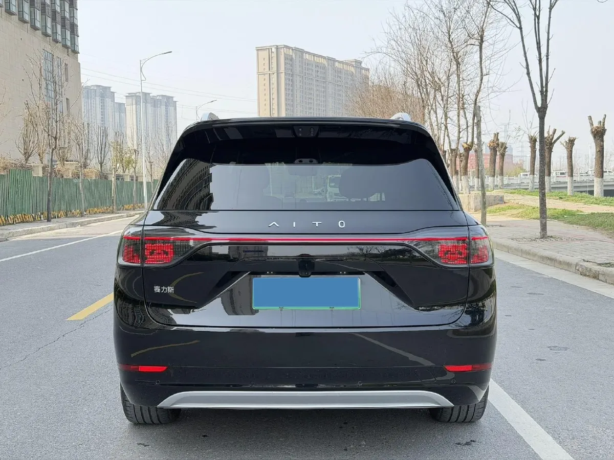2025 AITO AITO M9 REEV 160HP REEV 52KWH,autocango,china used car exporter,china ev exporter,chinese used car exporter,chinese used ev exporter