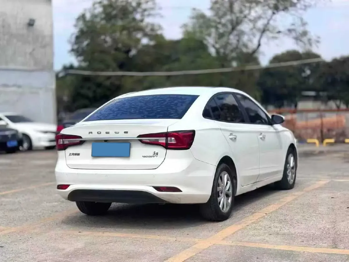 2019 Roewe i5 1.5L 120HP L4 CVT,autocango,china used car exporter,china ev exporter,chinese used car exporter,chinese used ev exporter