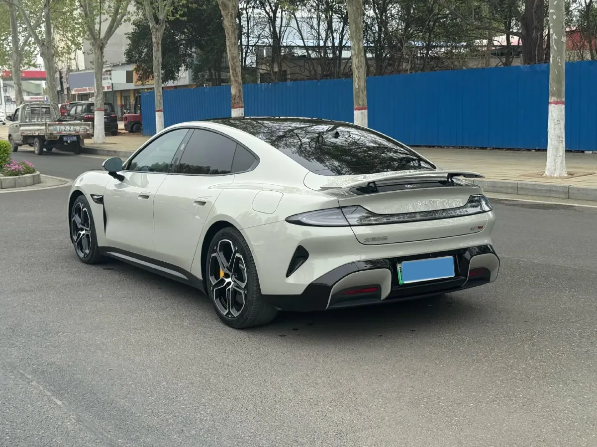 2024 MI SU7 BEV 101KWH,autocango,china used car exporter,china ev exporter,chinese used car exporter,chinese used ev exporter