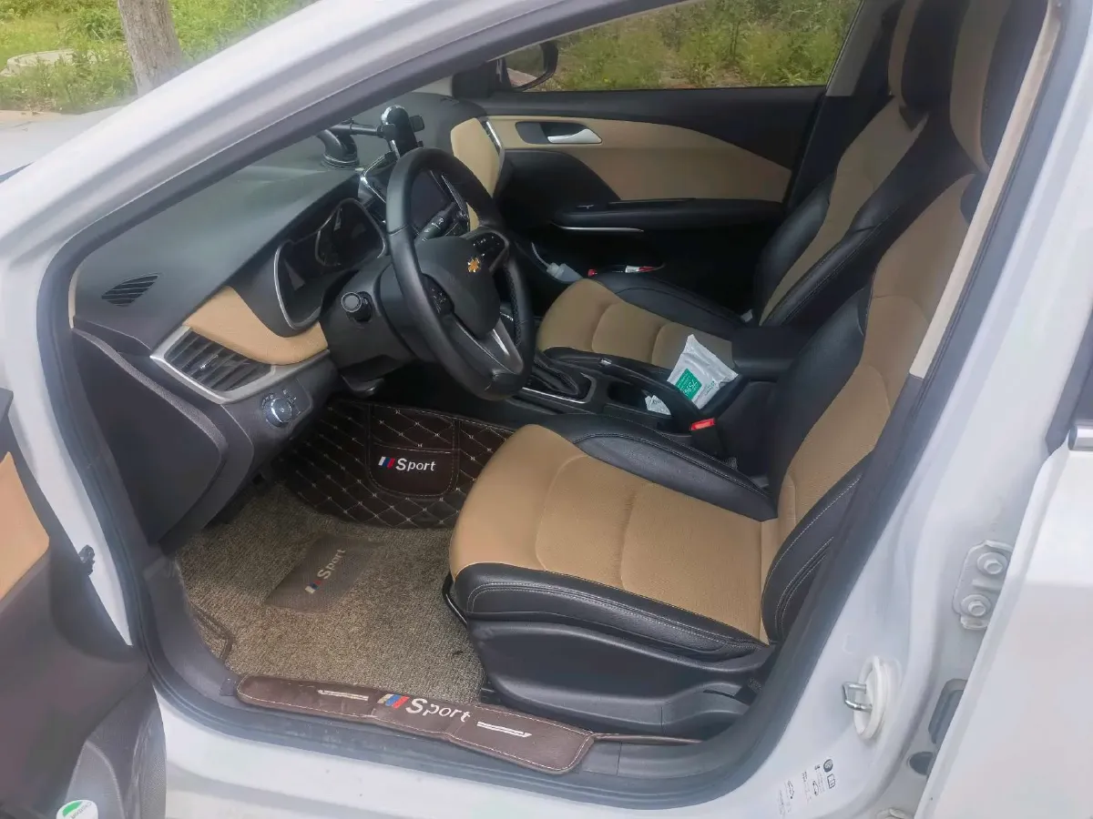 2021 Chevrolet Monza 1.5L 113HP L4 6AT,autocango,china used car exporter,china ev exporter,chinese used car exporter,chinese used ev exporter