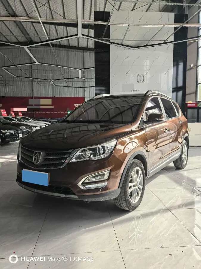 2016 BaoJun 560 1.5T 150HP L4 6MT,autocango,china used car exporter,china ev exporter,chinese used car exporter,chinese used ev exporter