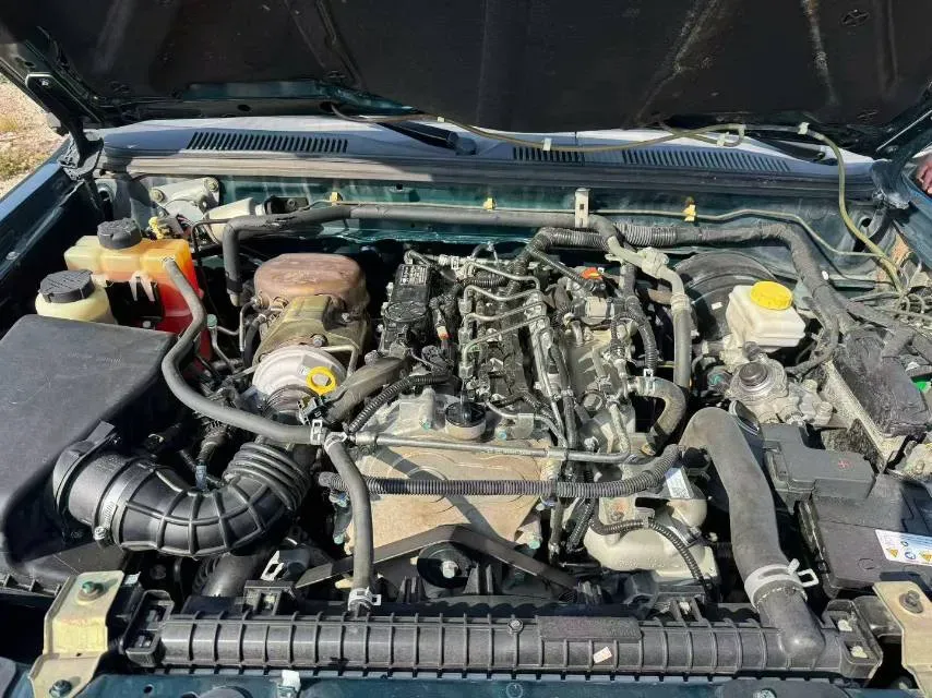 2021 Dongfeng RuiQi 2.4T 165HP L4 5MT,autocango,china used car exporter,china ev exporter,chinese used car exporter,chinese used ev exporter