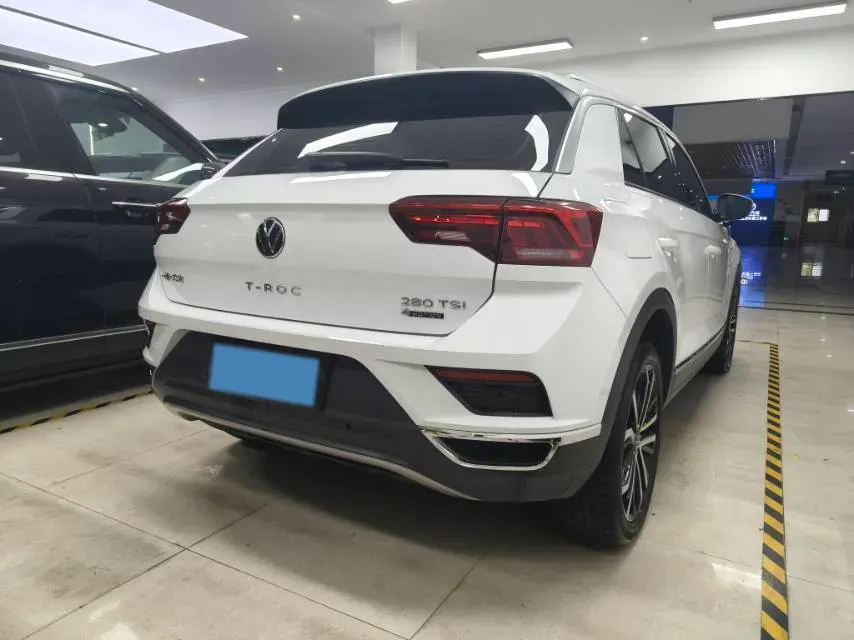 2021 Volkswagen T-Roc 1.4T 150HP L4 7DCT,autocango,china used car exporter,china ev exporter,chinese used car exporter,chinese used ev exporter
