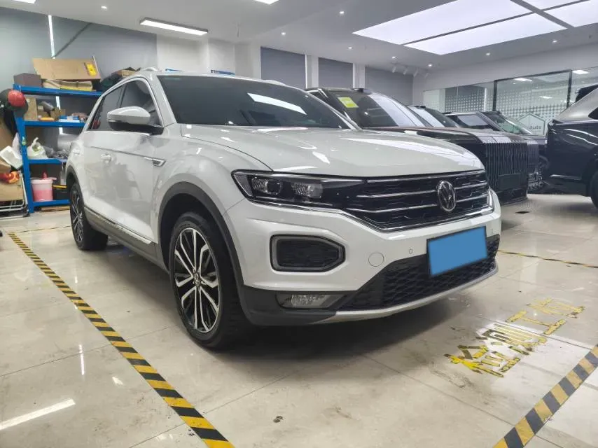 2021 Volkswagen T-Roc 1.4T 150HP L4 7DCT,autocango,china used car exporter,china ev exporter,chinese used car exporter,chinese used ev exporter