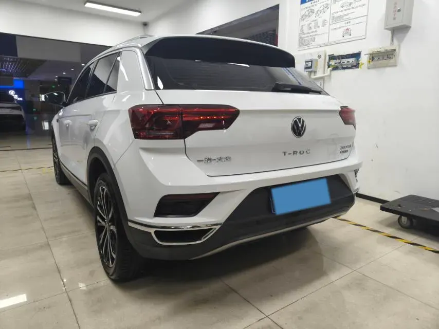 2021 Volkswagen T-Roc 1.4T 150HP L4 7DCT,autocango,china used car exporter,china ev exporter,chinese used car exporter,chinese used ev exporter