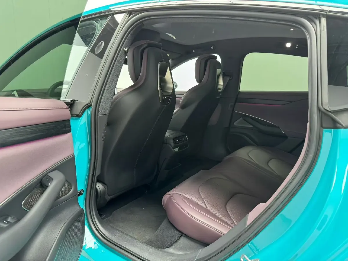 2024 MI SU7 BEV 73.6KWH,autocango,china used car exporter,china ev exporter,chinese used car exporter,chinese used ev exporter