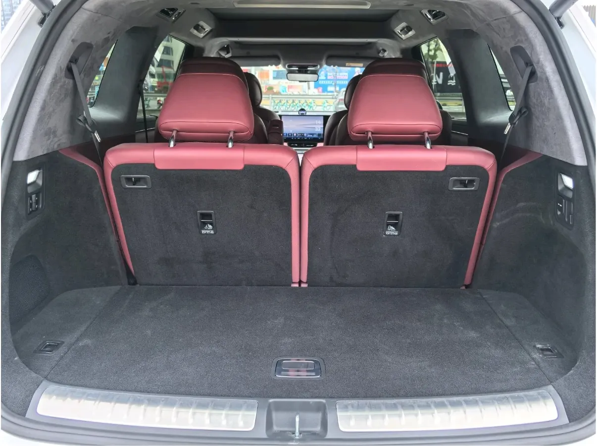 2025 AITO AITO M8 REEV 160HP REEV 53.4KWH,autocango,china used car exporter,china ev exporter,chinese used car exporter,chinese used ev exporter