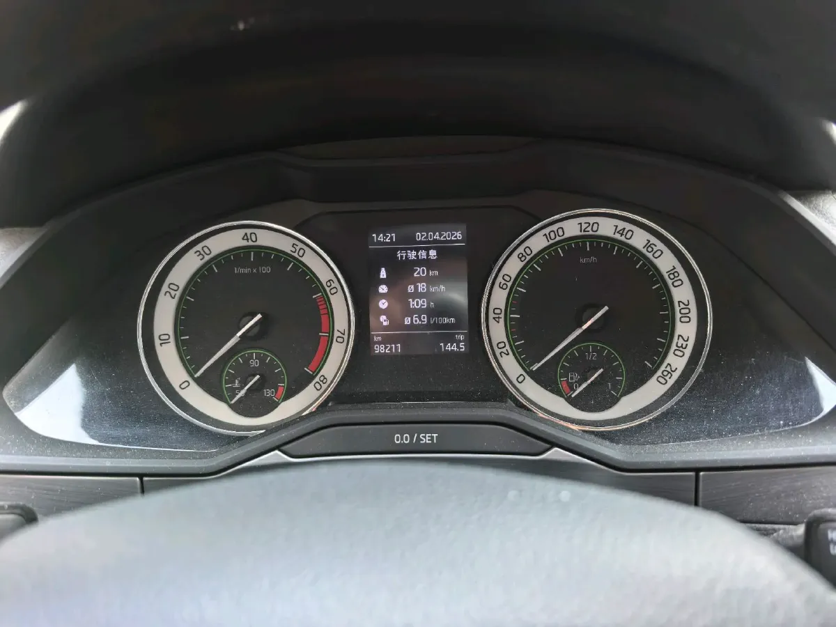 2018 Skoda Superb 1.8T 180HP L4 7DCT,autocango,china used car exporter,china ev exporter,chinese used car exporter,chinese used ev exporter