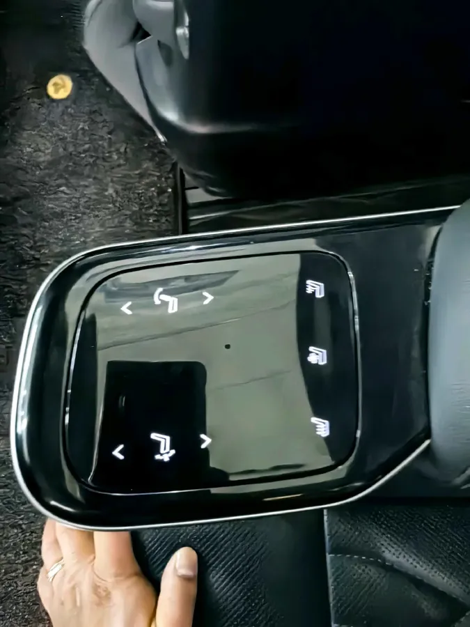 2024 GAC Trumpchi M8 2.0T 252HP L4 8AT,autocango,china used car exporter,china ev exporter,chinese used car exporter,chinese used ev exporter