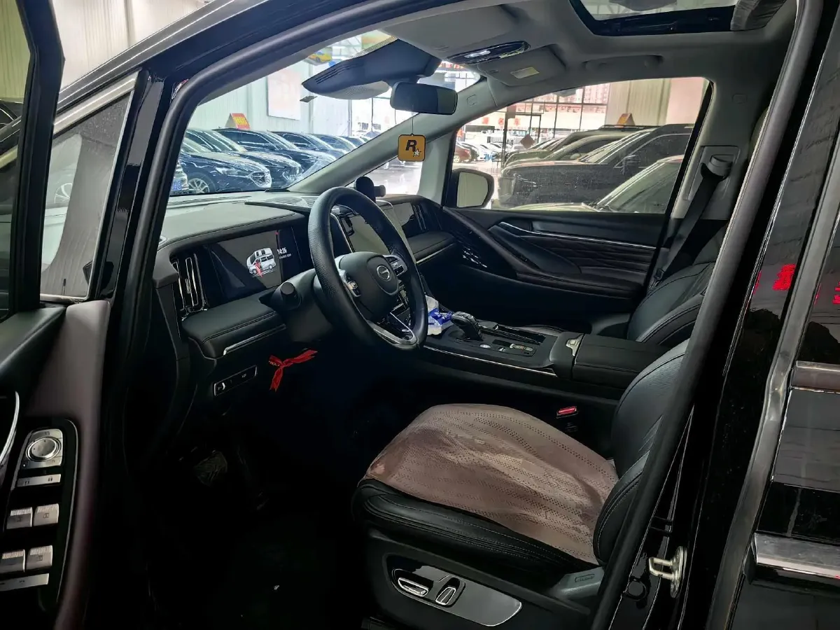 2024 GAC Trumpchi M8 2.0T 252HP L4 8AT,autocango,china used car exporter,china ev exporter,chinese used car exporter,chinese used ev exporter