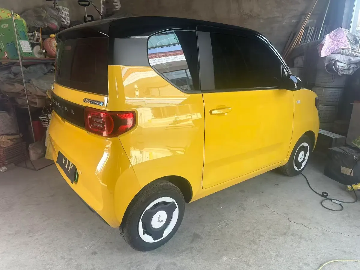 2021 WuLing HongGuang MINI EV BEV 13.9KWH,autocango,china used car exporter,china ev exporter,chinese used car exporter,chinese used ev exporter