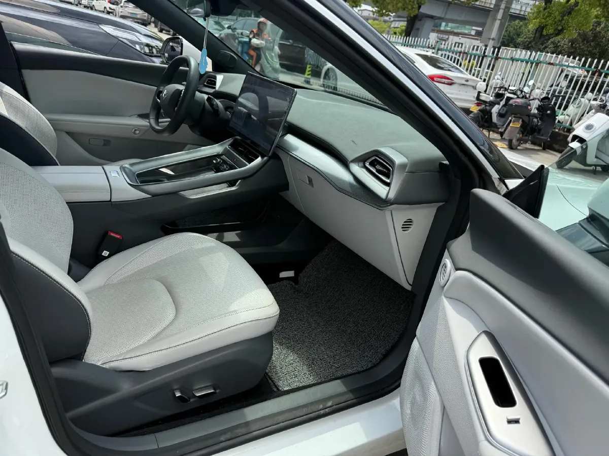 2025 ARCFOX αS5 BEV,autocango,china used car exporter,china ev exporter,chinese used car exporter,chinese used ev exporter