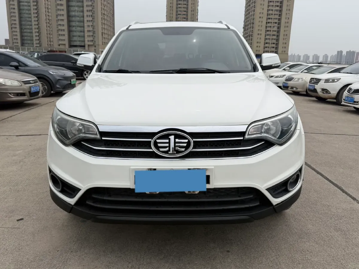 2017 FAW Senia R7 1.6L 116HP L4 6AT,autocango,china used car exporter,china ev exporter,chinese used car exporter,chinese used ev exporter