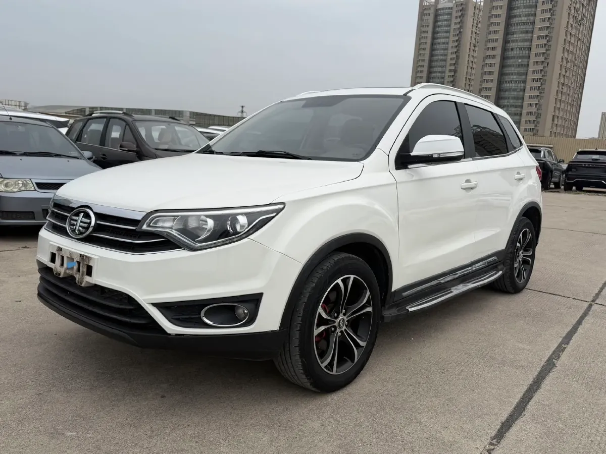 2017 FAW Senia R7 1.6L 116HP L4 6AT,autocango,china used car exporter,china ev exporter,chinese used car exporter,chinese used ev exporter