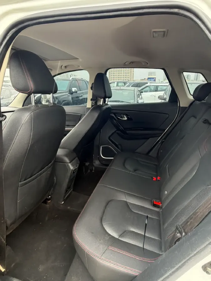 2017 FAW Senia R7 1.6L 116HP L4 6AT,autocango,china used car exporter,china ev exporter,chinese used car exporter,chinese used ev exporter