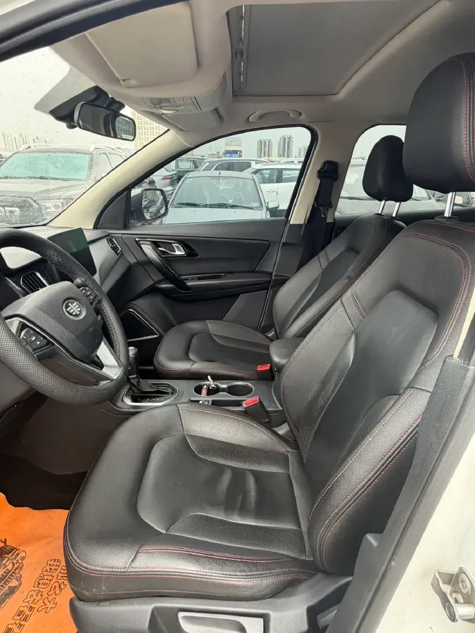 2017 FAW Senia R7 1.6L 116HP L4 6AT,autocango,china used car exporter,china ev exporter,chinese used car exporter,chinese used ev exporter