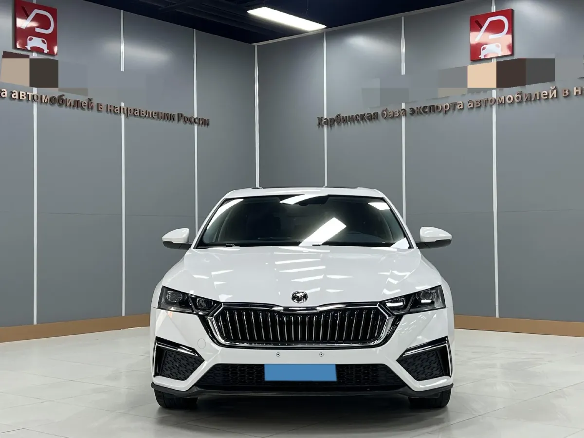2021 Skoda Octavia 1.4T 150HP L4 7DCT,autocango,china used car exporter,china ev exporter,chinese used car exporter,chinese used ev exporter