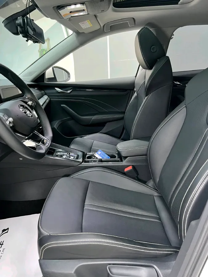 2021 Skoda Octavia 1.4T 150HP L4 7DCT,autocango,china used car exporter,china ev exporter,chinese used car exporter,chinese used ev exporter