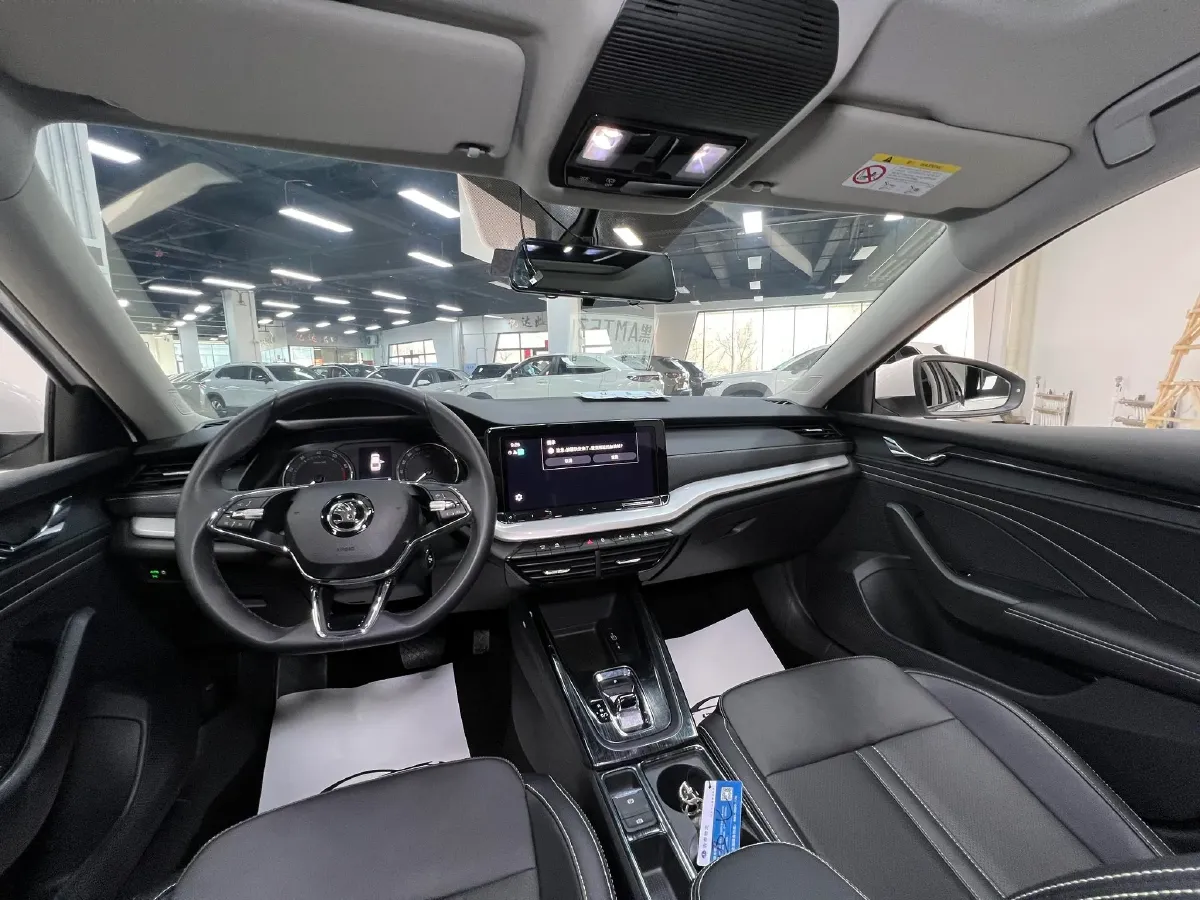 2021 Skoda Octavia 1.4T 150HP L4 7DCT,autocango,china used car exporter,china ev exporter,chinese used car exporter,chinese used ev exporter