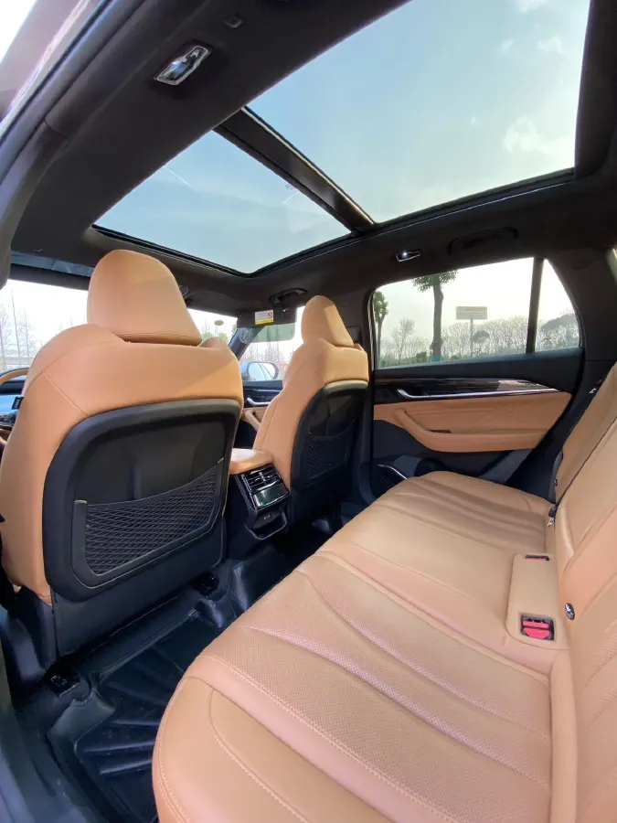 2024 Geely Monjaro 1.5T 163HP L4 3DHT Hybrid,autocango,china used car exporter,china ev exporter,chinese used car exporter,chinese used ev exporter