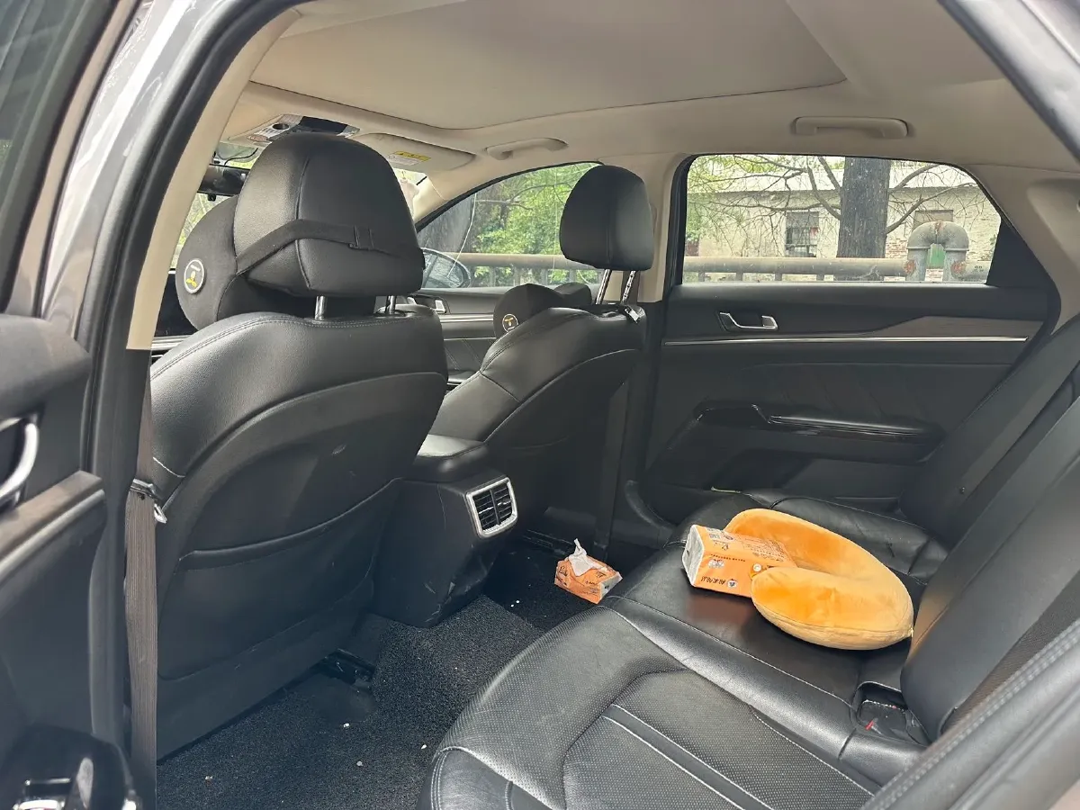 2020 Kia K5 2.0T 240HP L4 8AT,autocango,china used car exporter,china ev exporter,chinese used car exporter,chinese used ev exporter