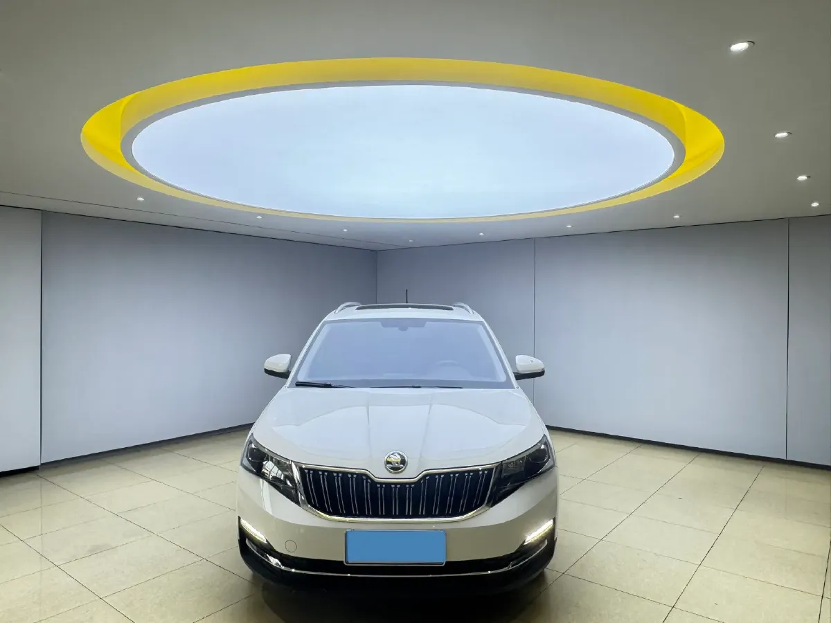 2022 Skoda Kamiq 1.5L 112HP L4 6AT,autocango,china used car exporter,china ev exporter,chinese used car exporter,chinese used ev exporter
