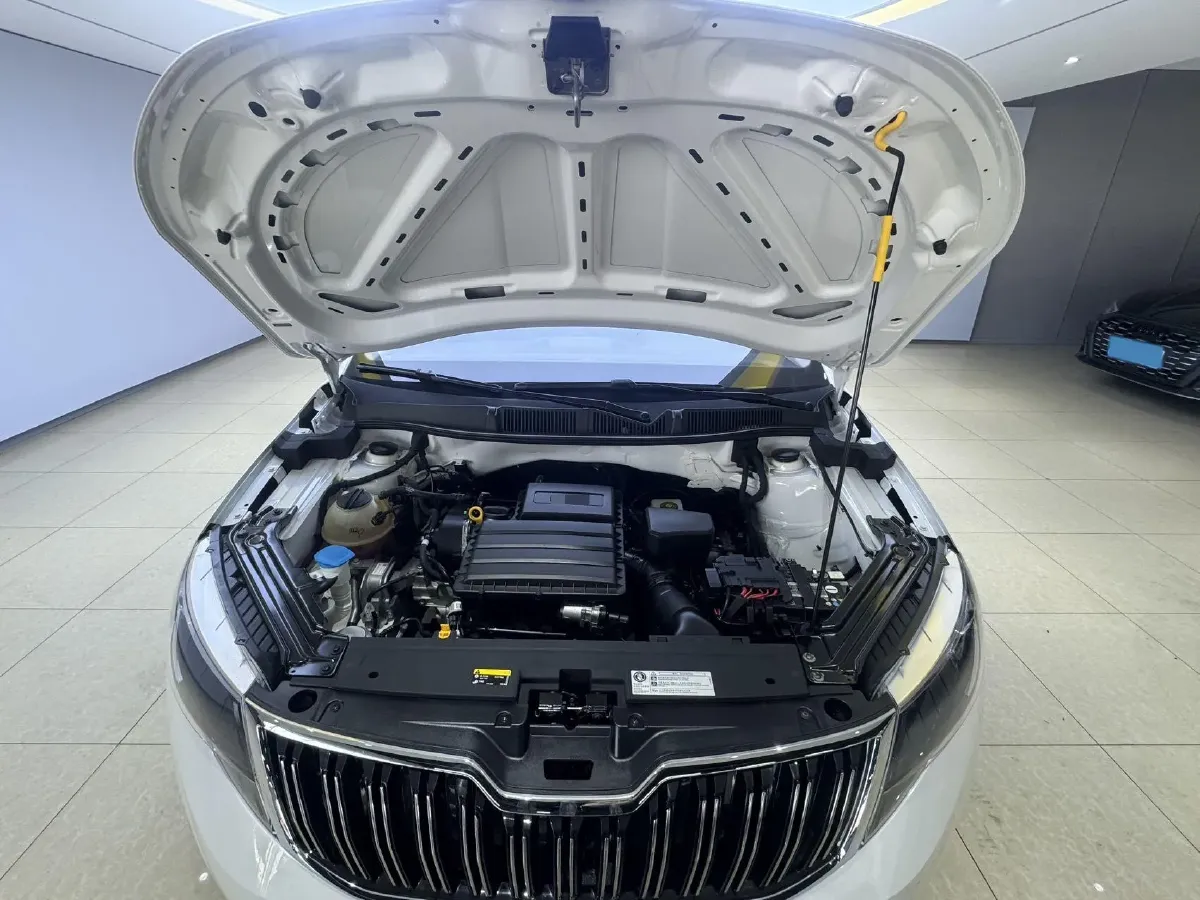 2022 Skoda Kamiq 1.5L 112HP L4 6AT,autocango,china used car exporter,china ev exporter,chinese used car exporter,chinese used ev exporter