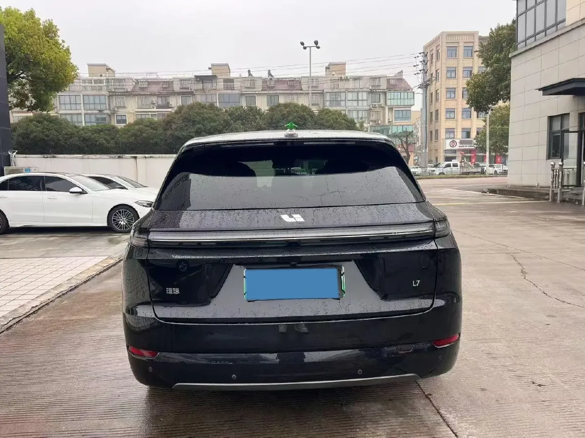 2024 Li L7 Range Extended 154HP REEV 42.8KWH,autocango,china used car exporter,china ev exporter,chinese used car exporter,chinese used ev exporter