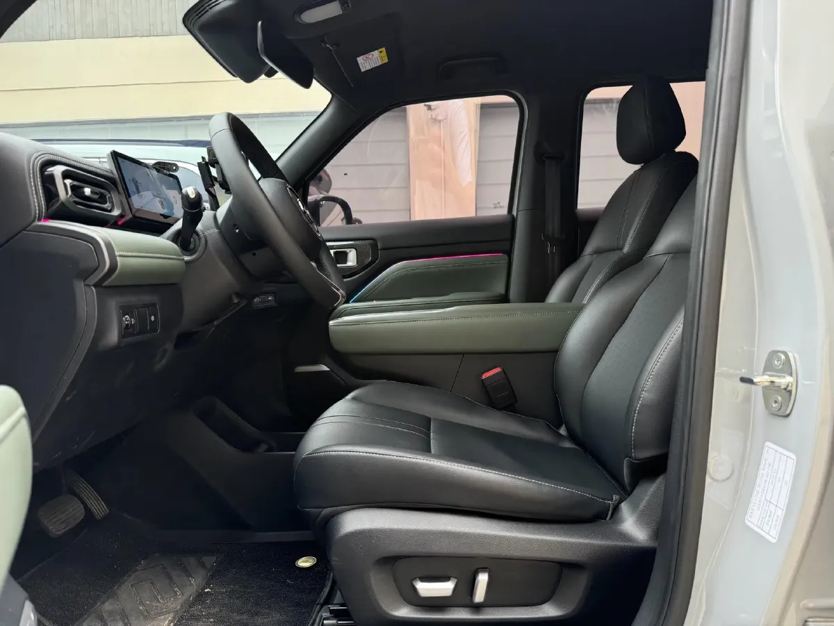 2025 BaoJun YepPlus BEV 41.9KWH,autocango,china used car exporter,china ev exporter,chinese used car exporter,chinese used ev exporter