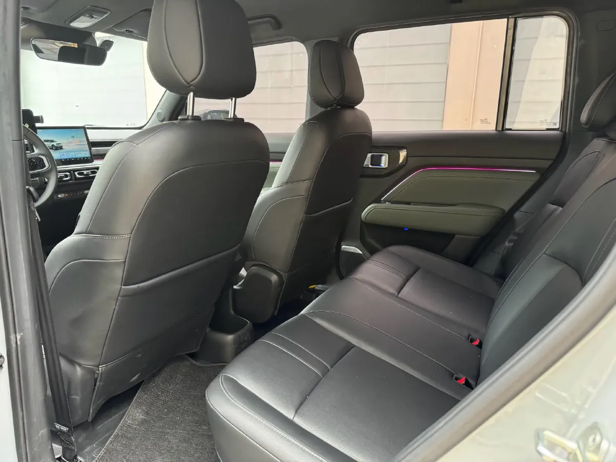 2025 BaoJun YepPlus BEV 41.9KWH,autocango,china used car exporter,china ev exporter,chinese used car exporter,chinese used ev exporter